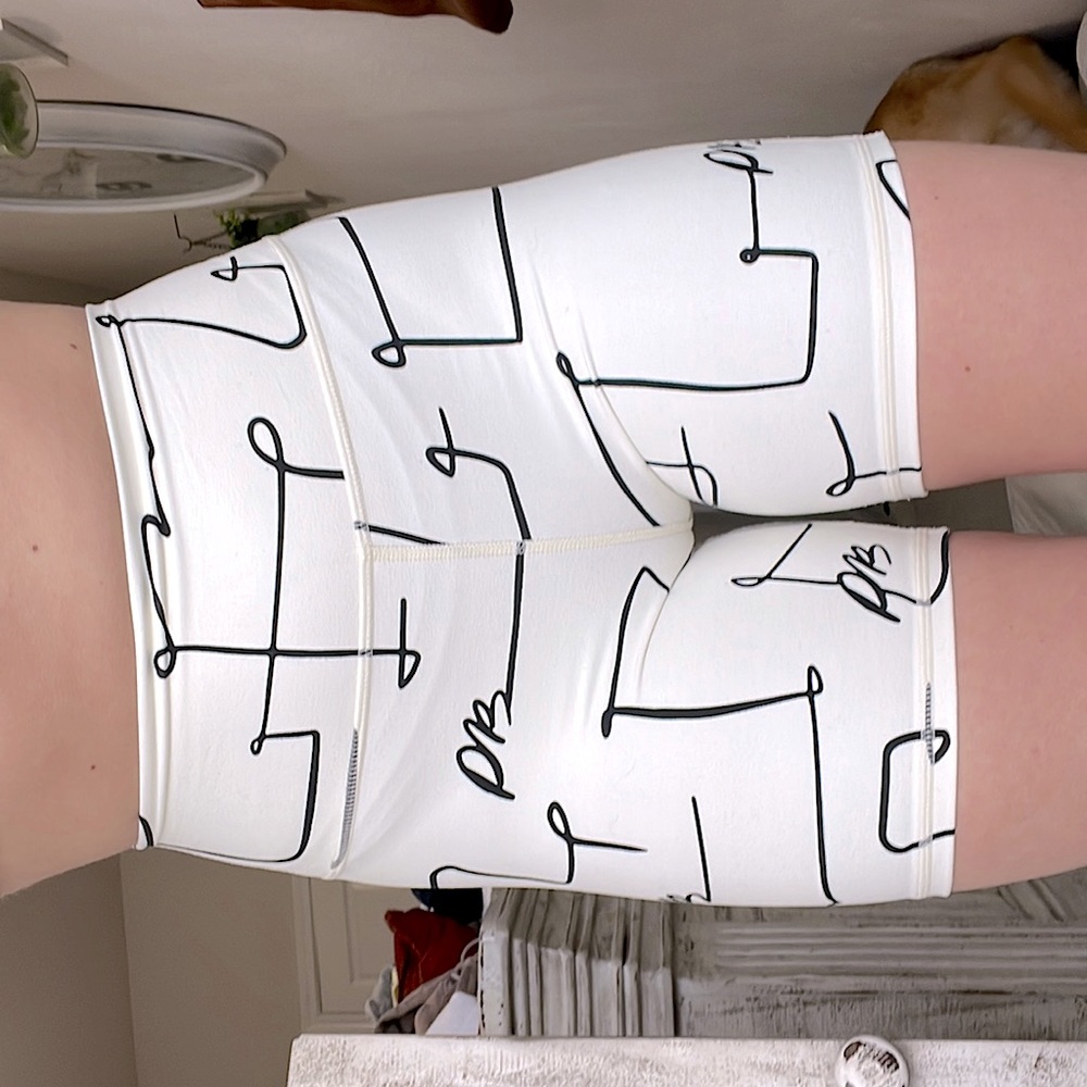 WEWOREWHAT XS BUTTERY SOFT BIKER SHORT SPANDEX